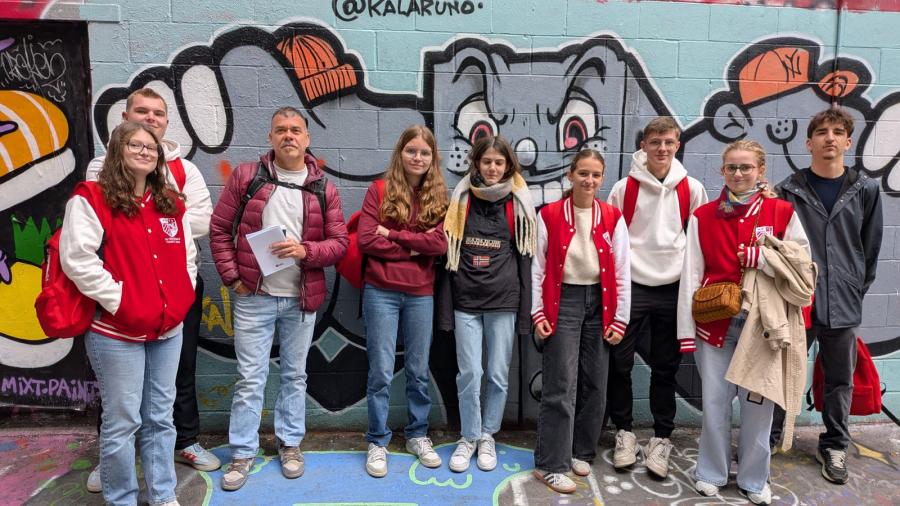 ESL Languages Toronto Summer Programme 14-17 school gallery 2025 8