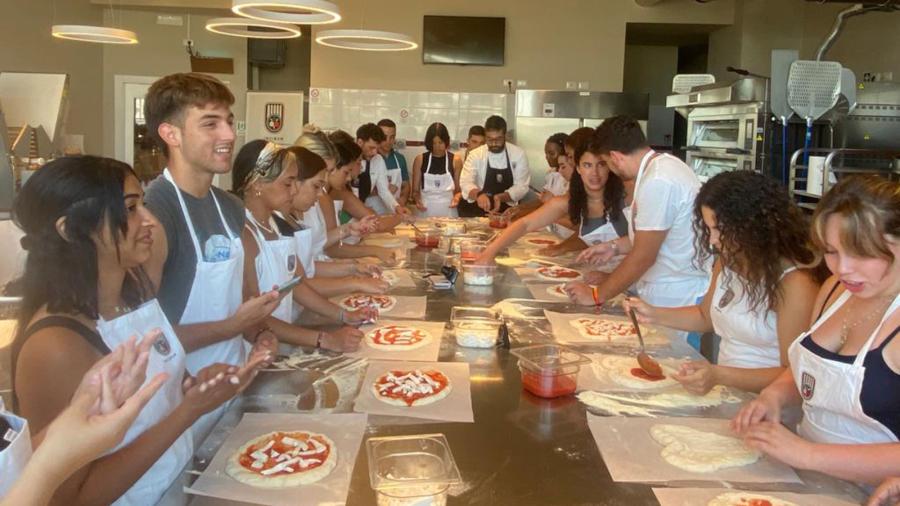 Accademia Italiana School Gallery 379 11