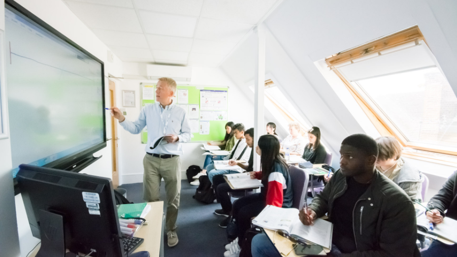 Wimbledon School of English Classroom ESL Languages