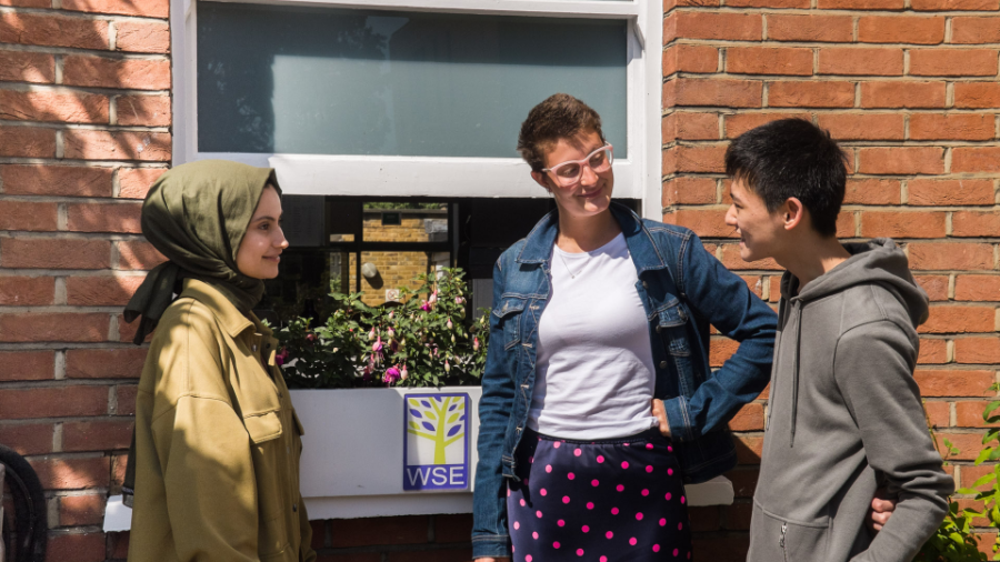 Wimbledon School of English School Garden ESL Languages