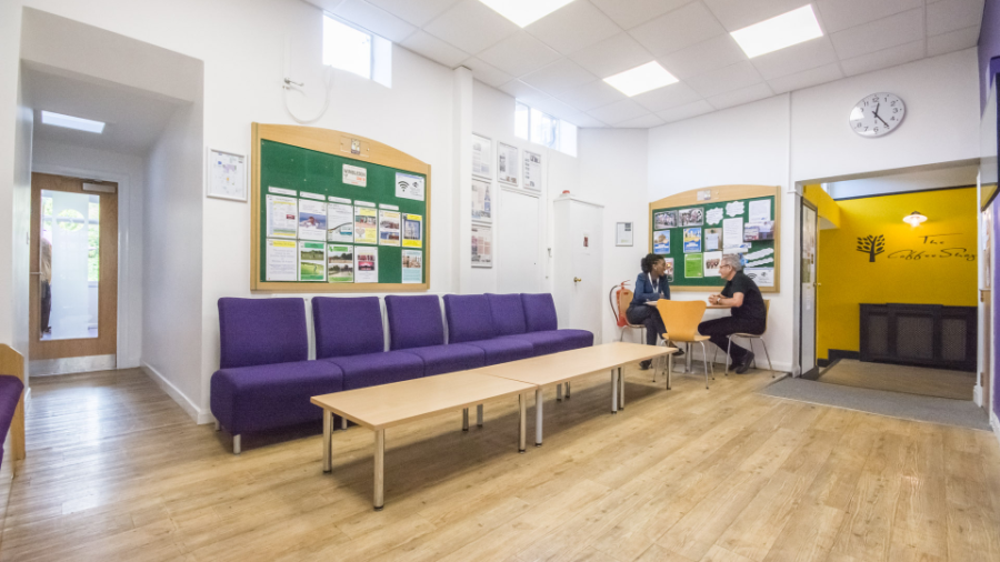 Wimbledon School of English Waiting Room ESL Languages